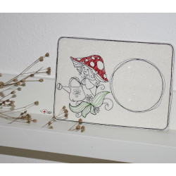 Stickdatei - Pilz Fäulein 7